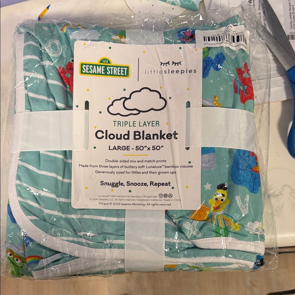 Sesame Street Cloud Blanket -